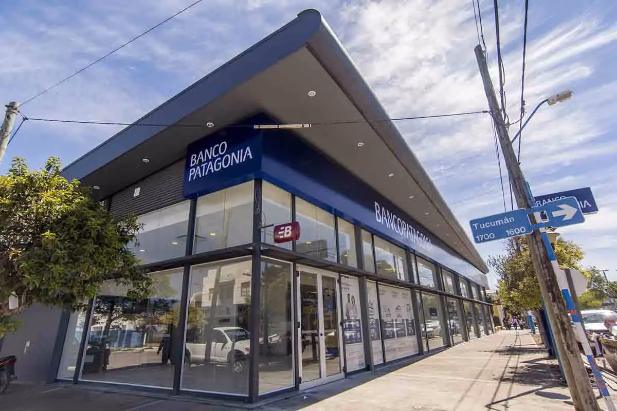 ¿Cuántas sucursales tiene el Banco Patagonia?