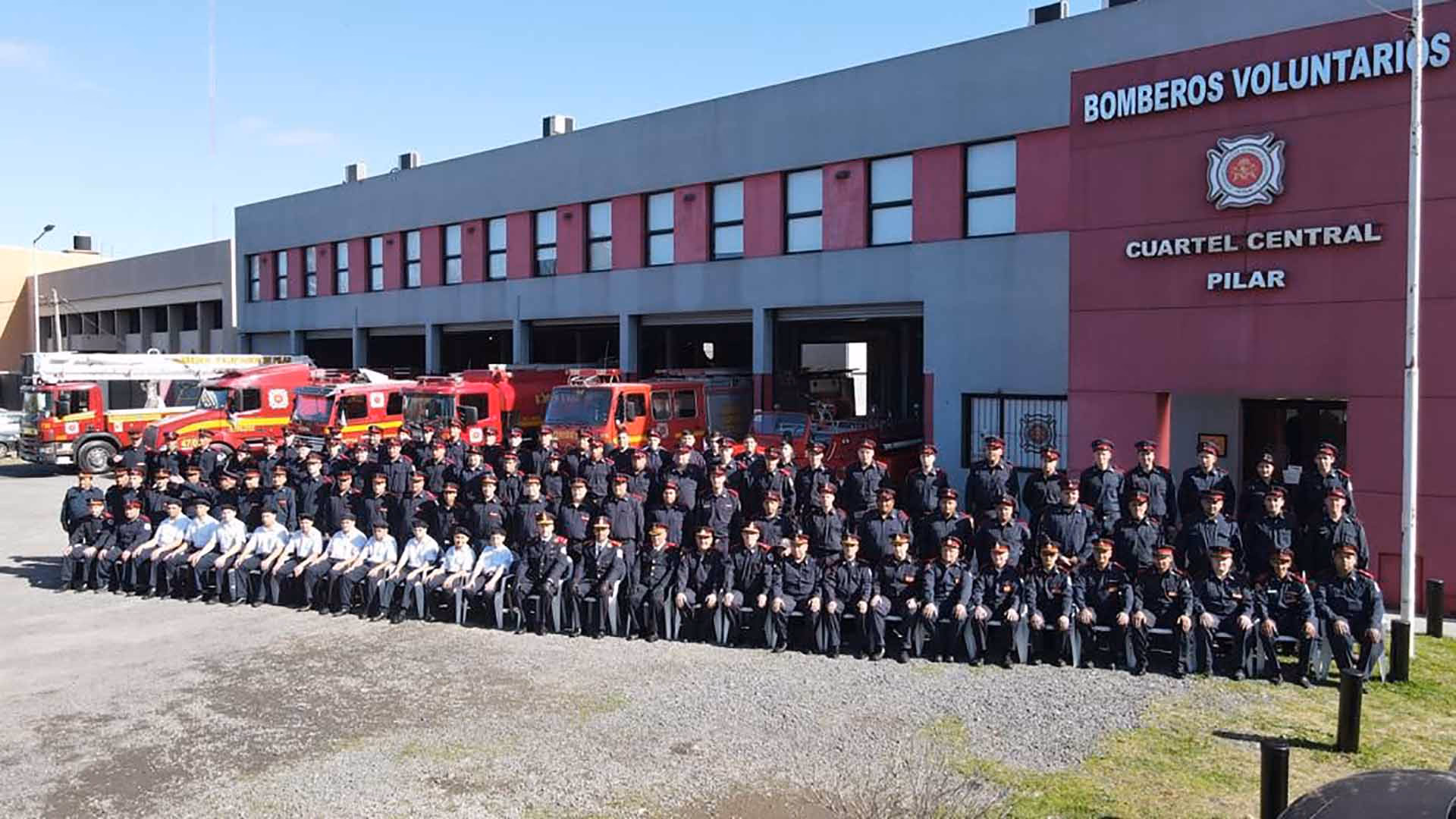 ¿Qué servicios atienden los bomberos?