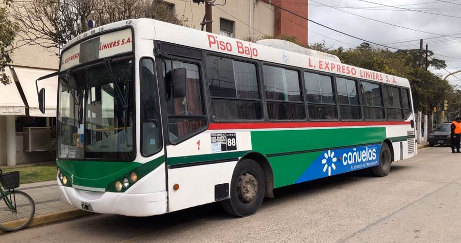 ¿Cuál es el horario del Colectivo 218 en Cañuelas?