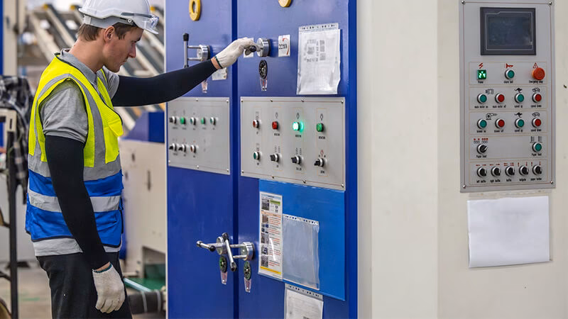 ¿Qué pruebas se hacen a los tableros eléctricos?