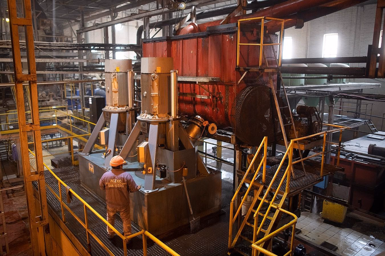 ¿Qué aplicaciones industriales tiene la caña de azúcar?