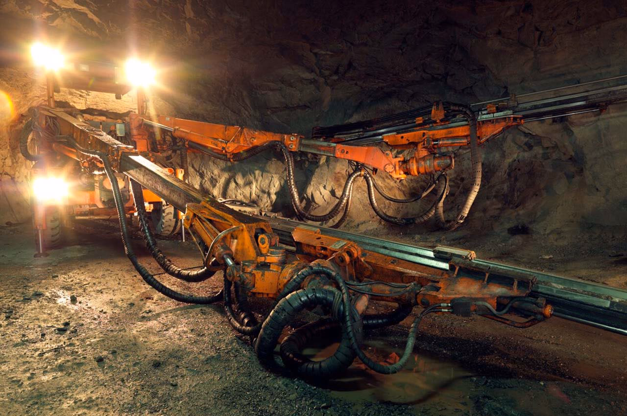 ¿Qué se extrae de la mina Farallón Negro?