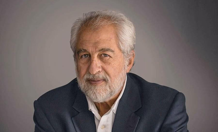 Who is the director of the Cepm?