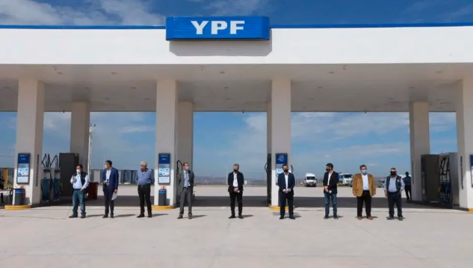 ¿Cuál es la estación de servicio YPF más grande de Argentina?