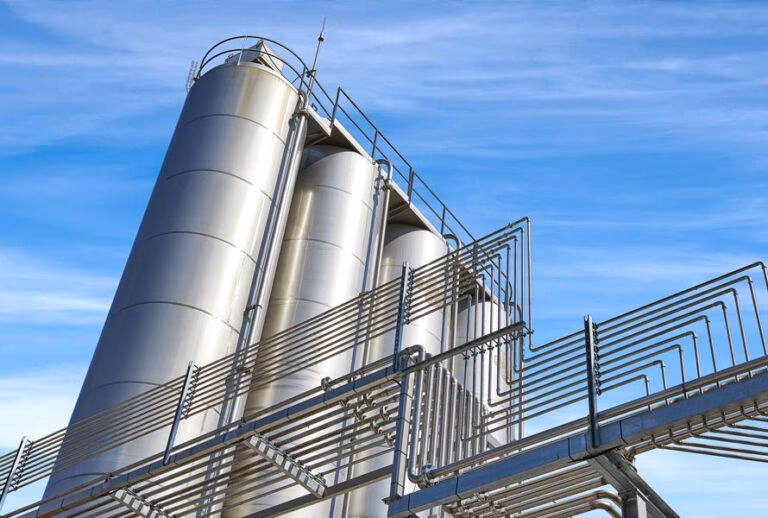 ¿Cómo se fabrica la pintura industrial?