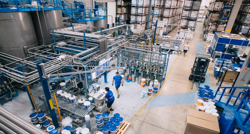 ¿Qué industria fabrica la pintura?