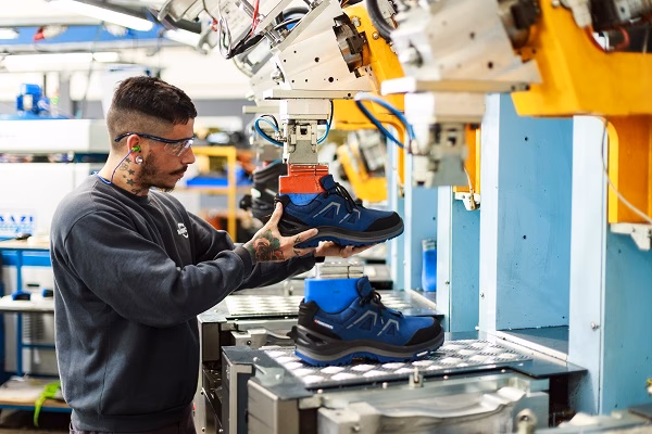 ¿Cuáles son las 3 principales empresas de zapatillas?