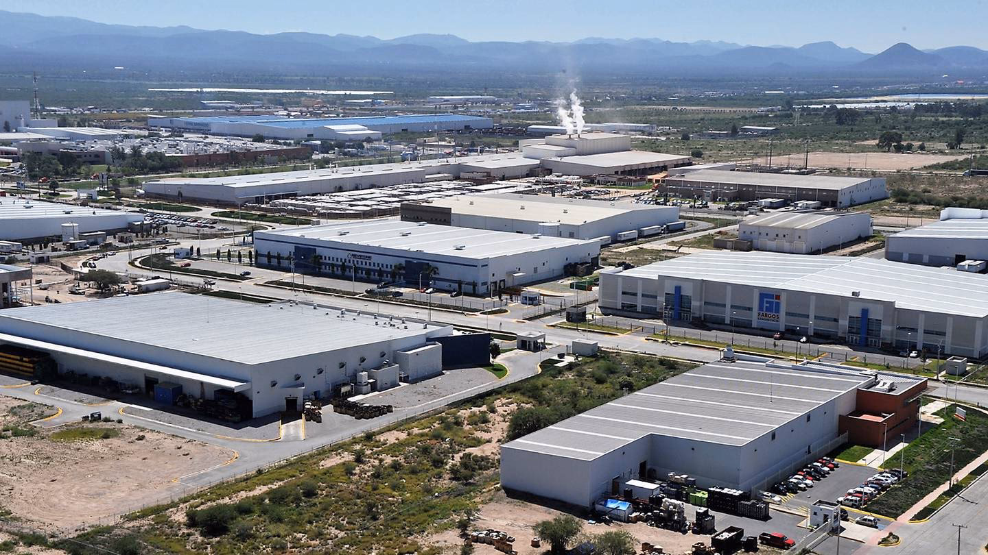 ¿Dónde puedo encontrar candidatos para la fabricación?