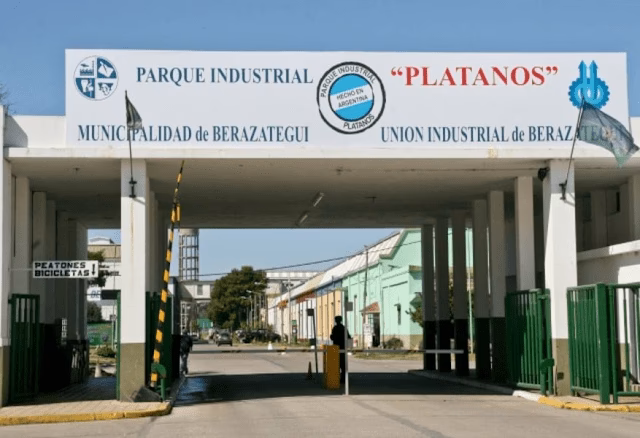 ¿Cuántas fábricas tiene Berazategui?