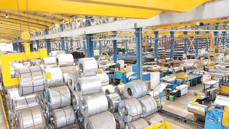 ¿Qué industrias o fábricas existen en Quito?