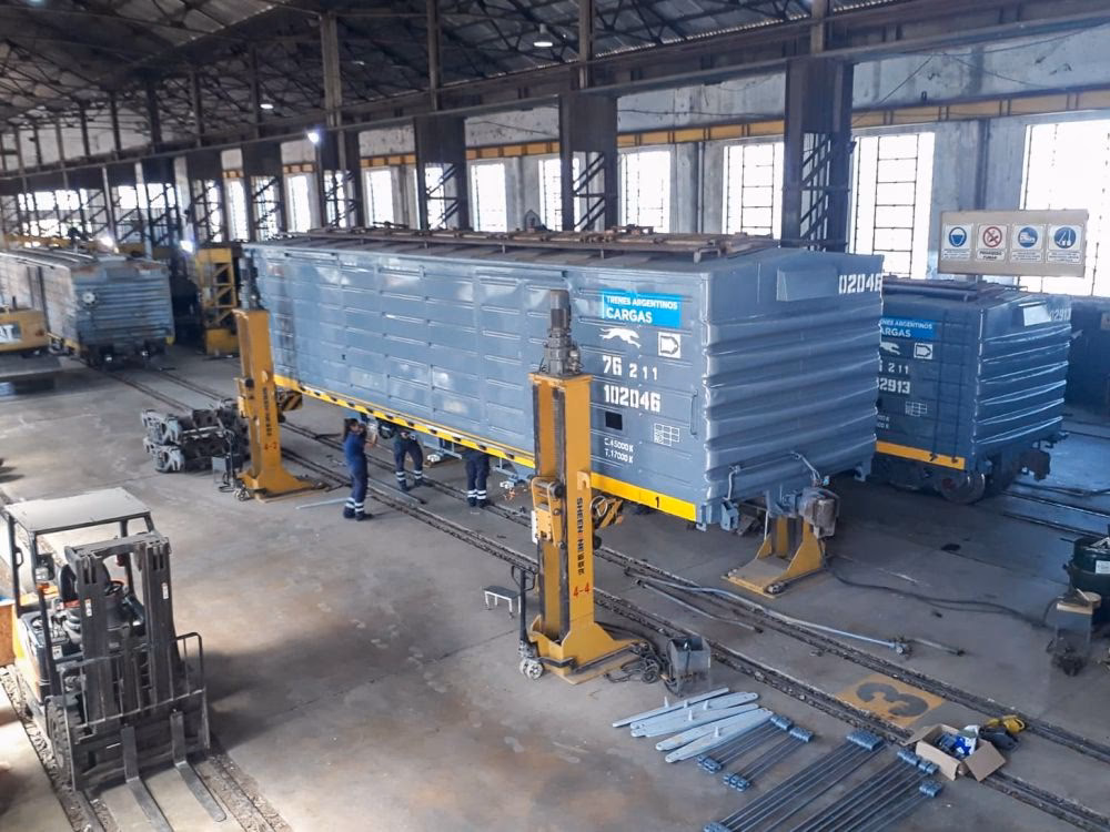 ¿Cuáles son algunos nombres de empresas de transporte en Argentina?