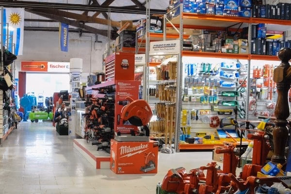 ¿Cuál es la ferretería más grande?