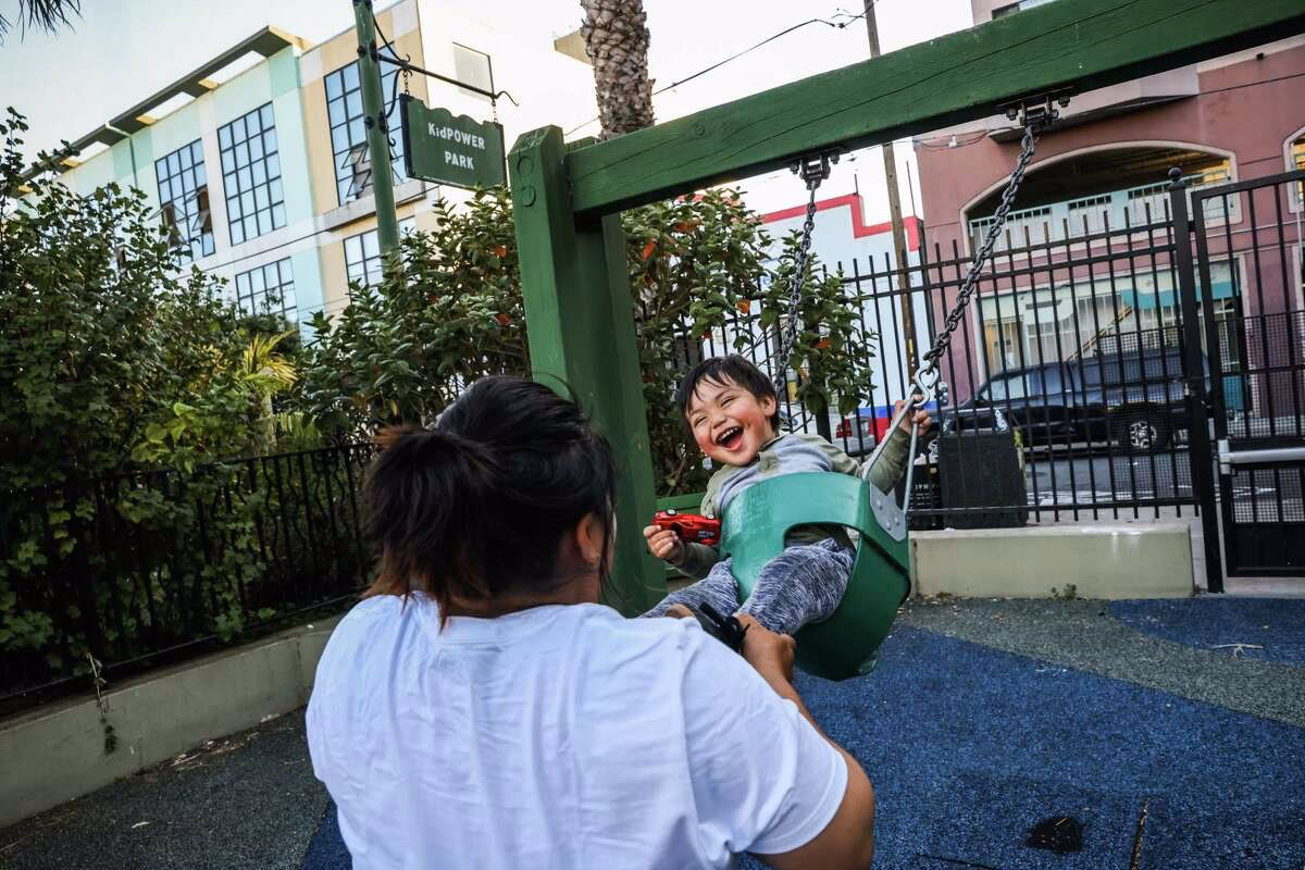 Why is Canary Wharf not on Google Maps?