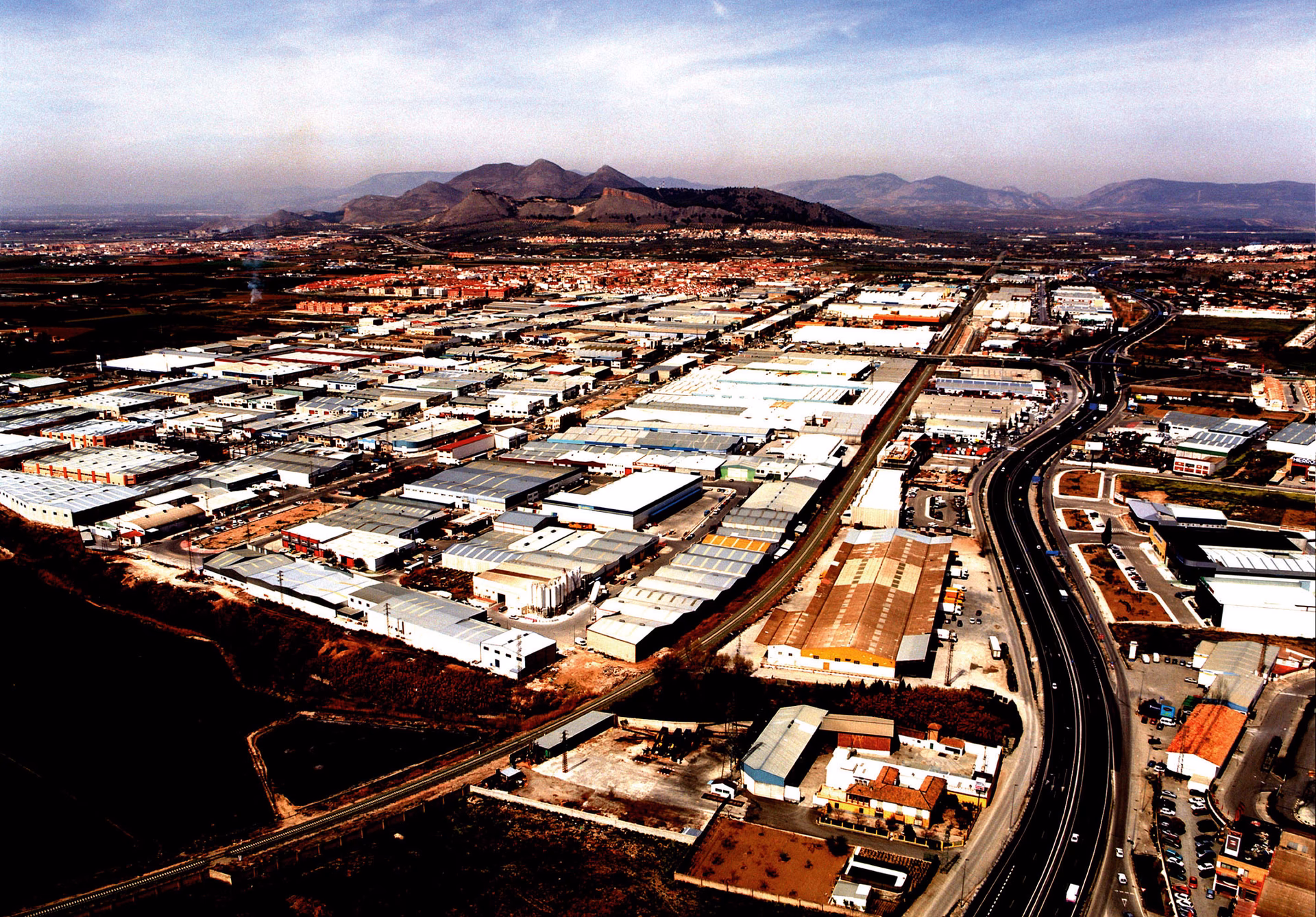 ¿Cuál es la industria en Granada España?