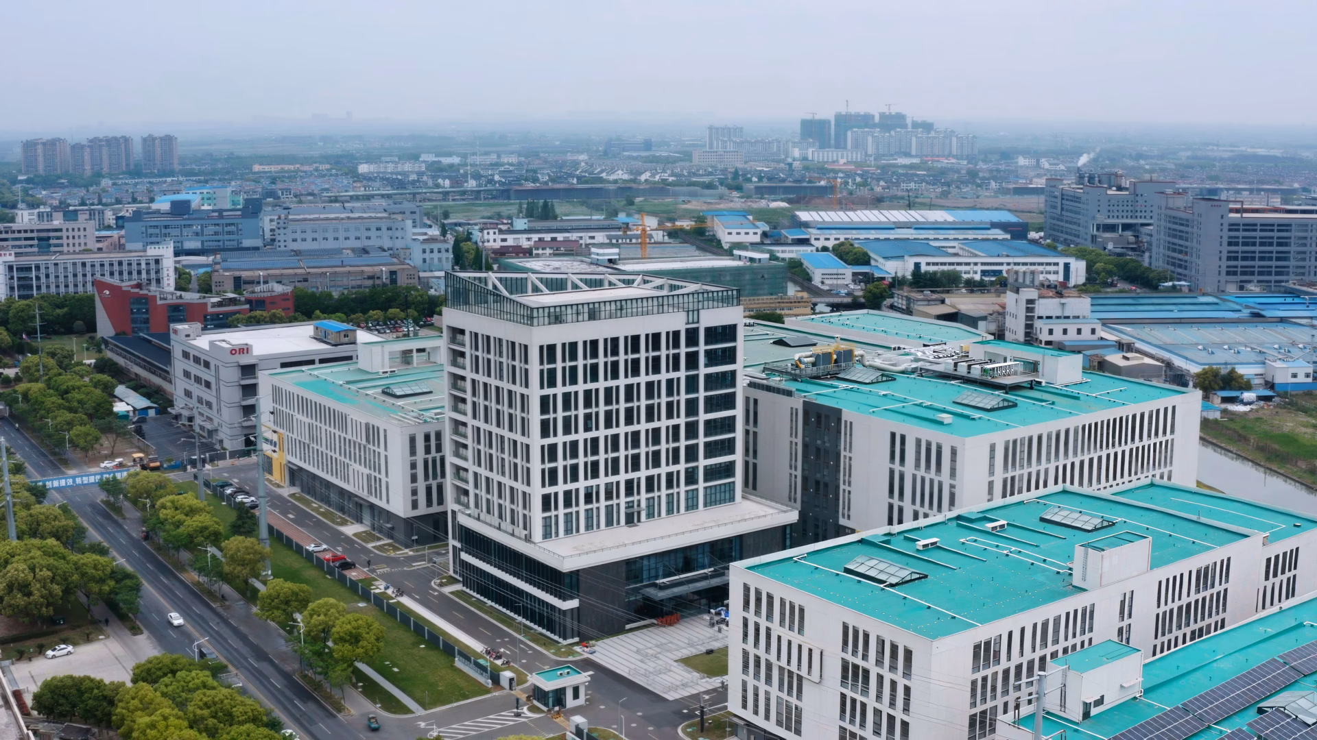 Where is zip code 999077?