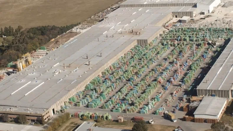 ¿Cuál es el espesor del porcelanato Ilva?