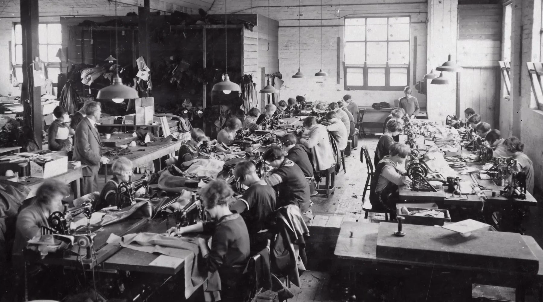 ¿Cuáles son los objetivos de la Ley 392-07?