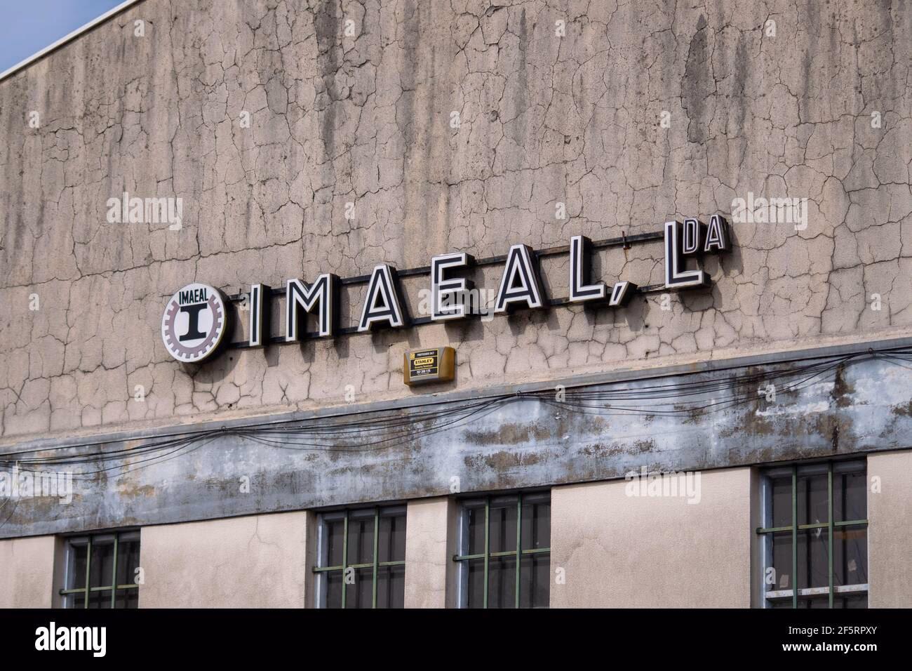 ¿Qué fabrica la industria metalúrgica?