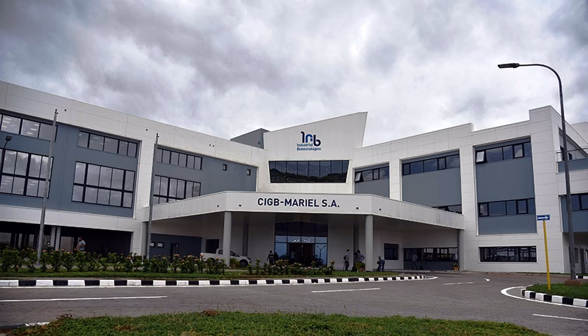 ¿Qué se construye en el puerto de Mariel?