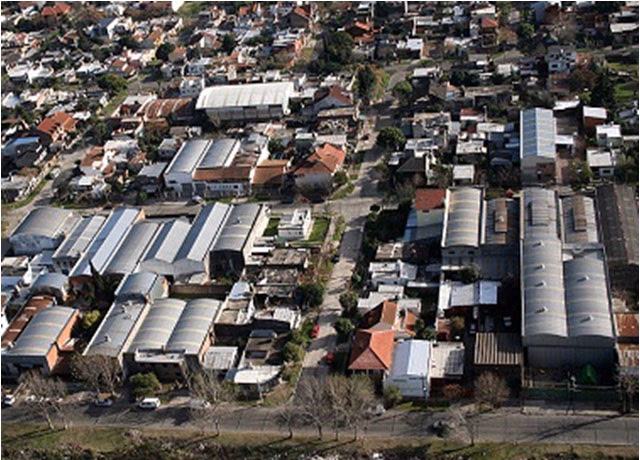 ¿Cuáles son las principales fuentes de economías de aglomeración?