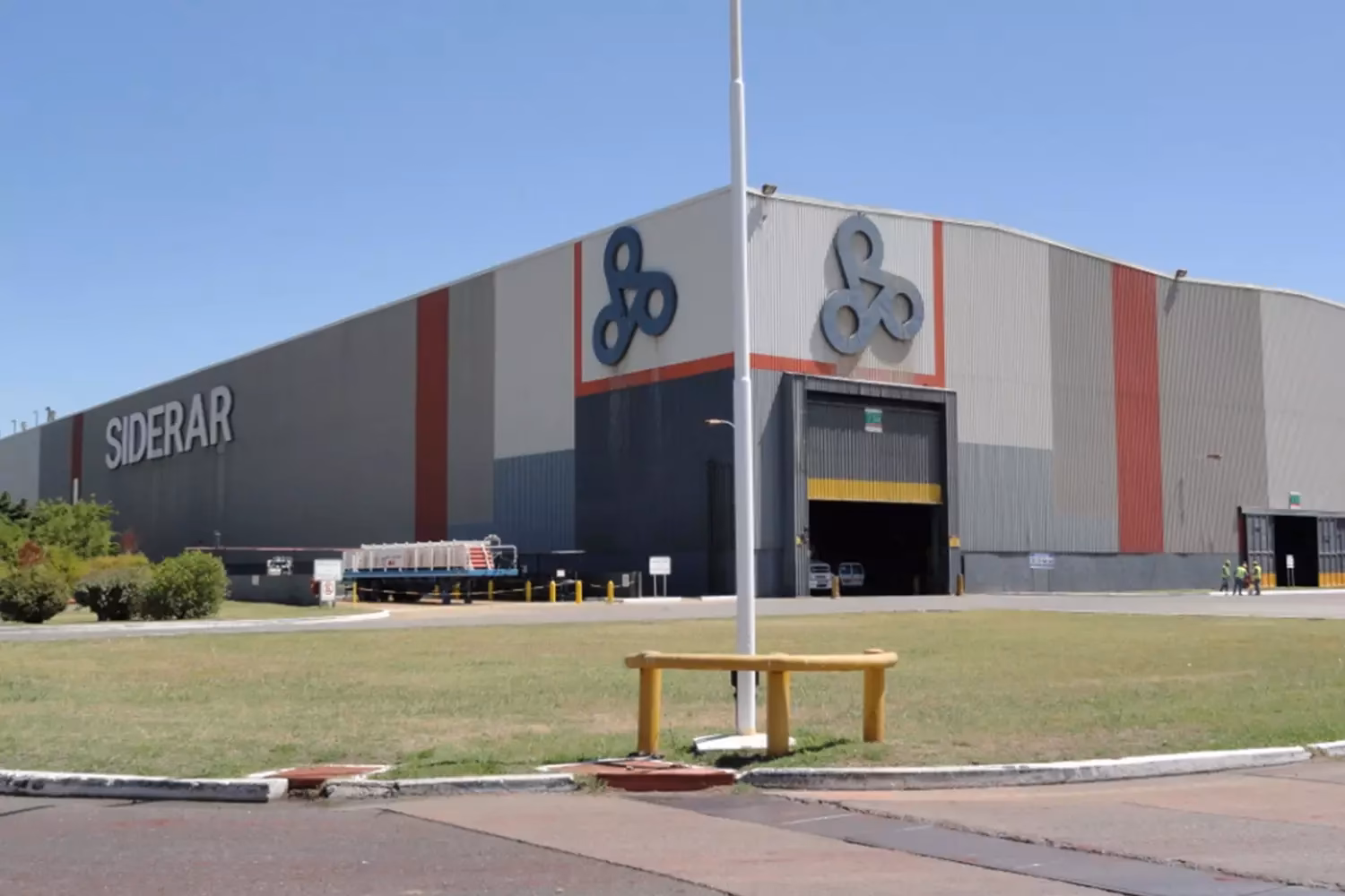 What does Ternium company do?