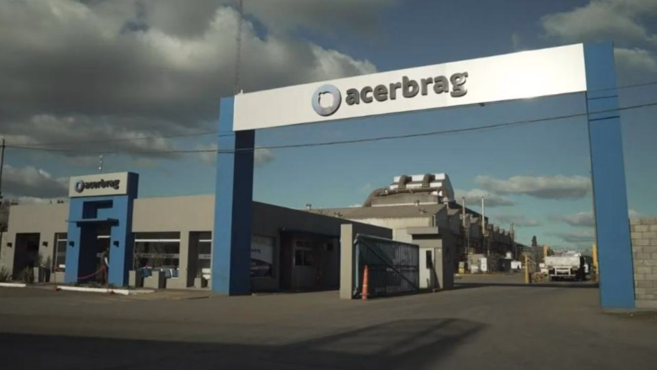 ¿Quién es el dueño de Acerbrag?