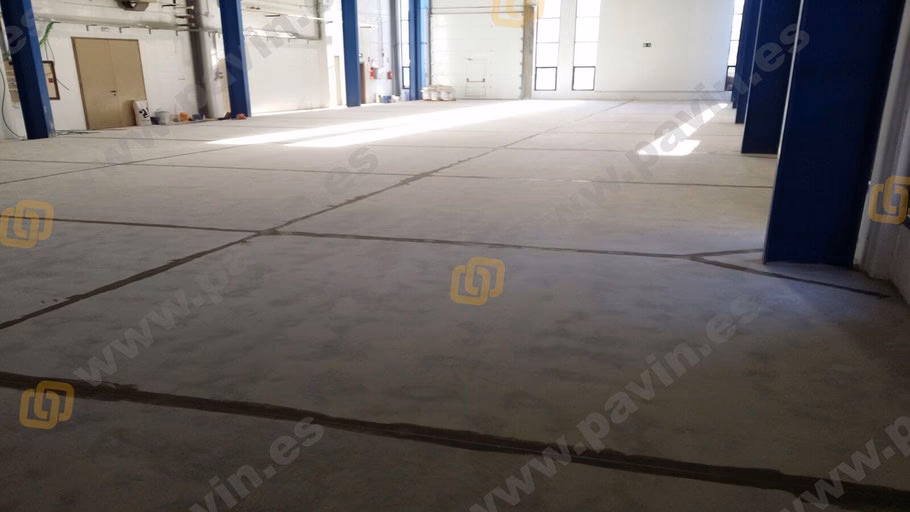 ¿Cuáles son los tres tipos de pavimento de hormigón?