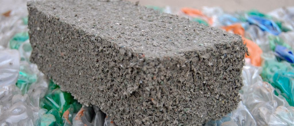 ¿Dónde se llevan los plásticos reciclados?