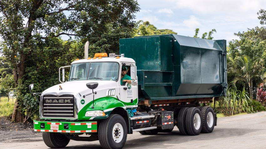 ¿Con qué frecuencia vienen los camiones de basura?