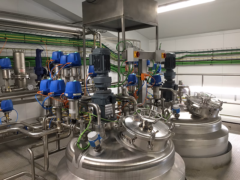 ¿Cómo funciona un agitador industrial?