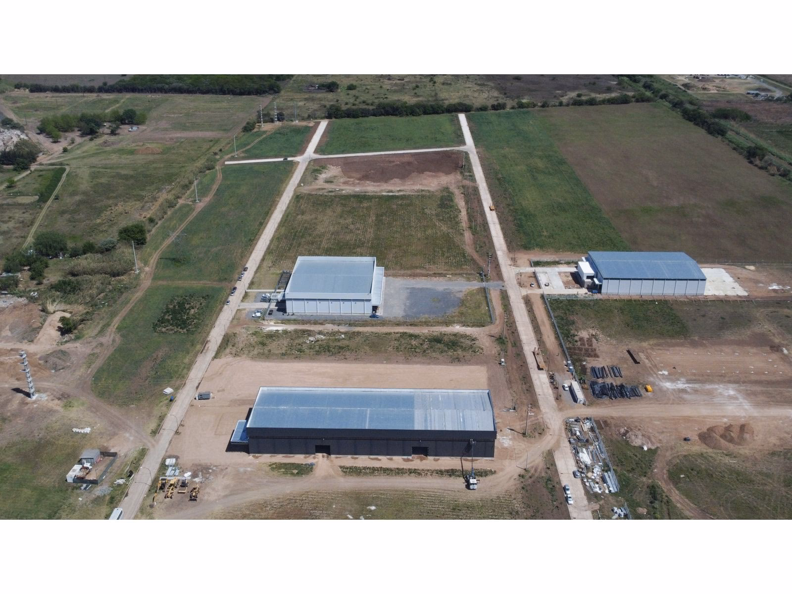 ¿Cómo se denominan los terrenos que se utilizan con fines industriales?